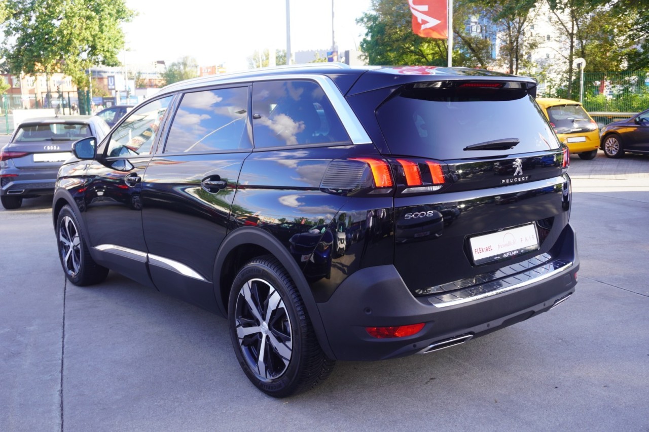 Peugeot 5008 1.2 Crossway