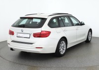 BMW 320 i Touring Advantage