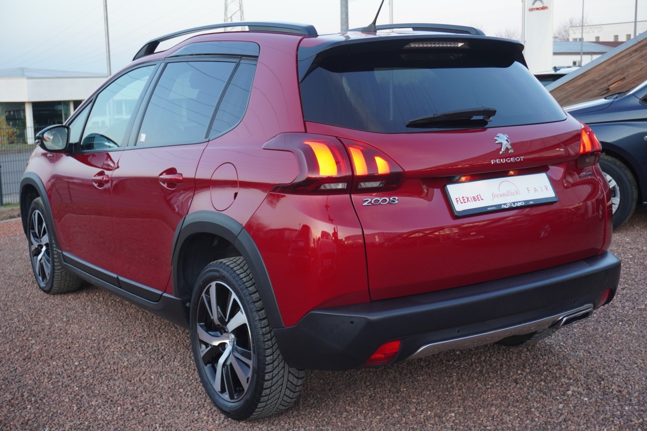 Peugeot 2008 1.2 GT Line