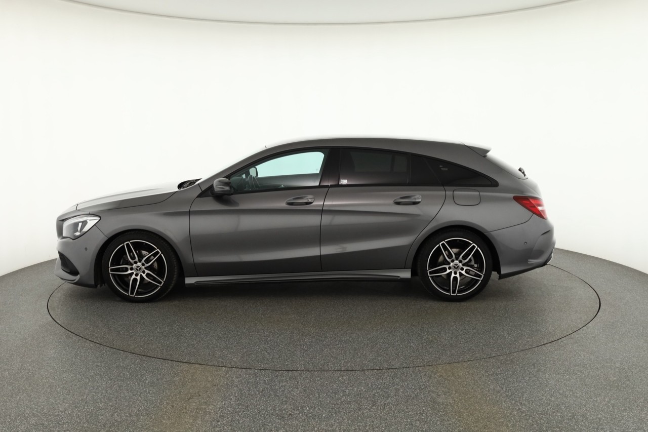 Mercedes-Benz CLA 200 Shooting Brake AMG Line