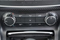 Mercedes-Benz A 140 A200 d Urban Score