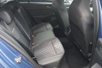 VW Golf VIII Variant 1.5 eTSI R-Line DSG