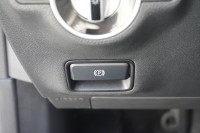 Mercedes-Benz GLA 180 Urban AT