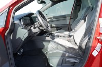 VW Golf VIII Variant 2.0 R-Line