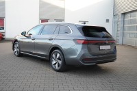 VW Passat Variant 1.5 eTSI DSG Business
