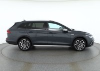VW Golf VIII Variant 2.0 TDI DSG Alltrack 4M
