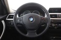 BMW 320 320d Touring Advantage