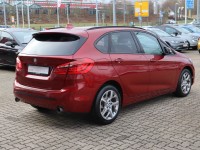 BMW 2er Reihe 220i 2-Zonen-Klima Navi Sitzheizung