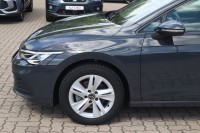 VW Golf VIII Variant 1.5 TSI Life