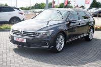 VW Passat Variant GTE LED Standheizung Navi ACC AHK