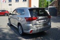 Mitsubishi Outlander 2.4 Plug-In Hybrid Plus 4WD