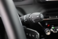 Peugeot 2008 1.2 Hybrid 136 Aut.