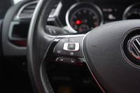 VW Touran 1.5 TSI DSG R-line