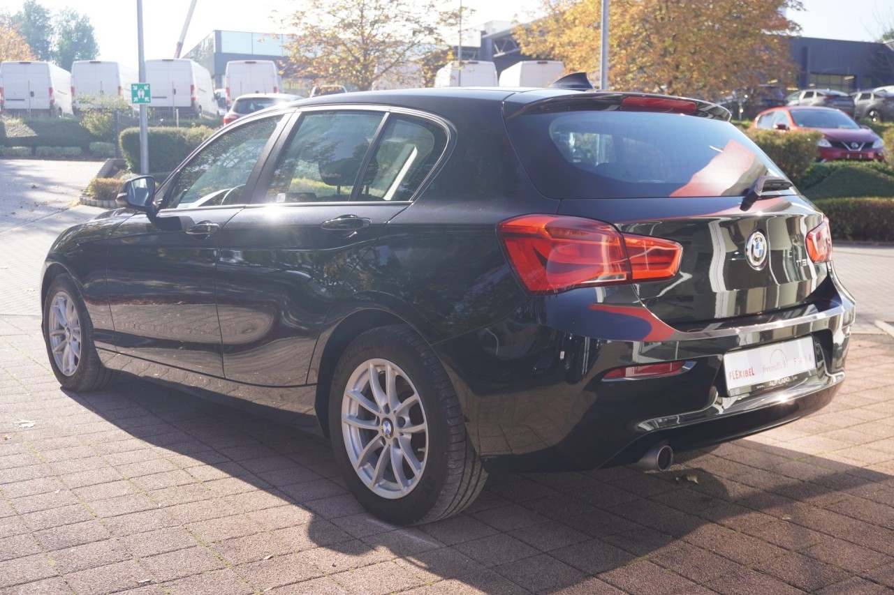 BMW 118 i Advantage Aut.