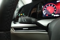 VW Golf VIII Variant 1.5 eTSI DSG Life