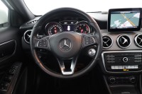 Mercedes-Benz GLA 180 7G-DCT Urban