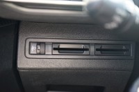 Peugeot 3008 1.2 12V e-THP Access