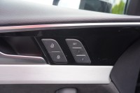 Audi A4 Quattro Avant 40 2.0 TDI quattro S line