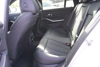 BMW 330 d M-Sport Touring mHev