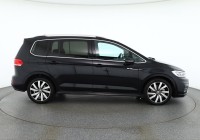 VW Touran 1.8 TSI DSG R-Line
