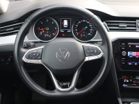 VW Passat Variant 2.0 TDI DSG R-Line 4M