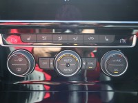 VW Golf VII 2.0 TDI DSG R-Line Pano VC