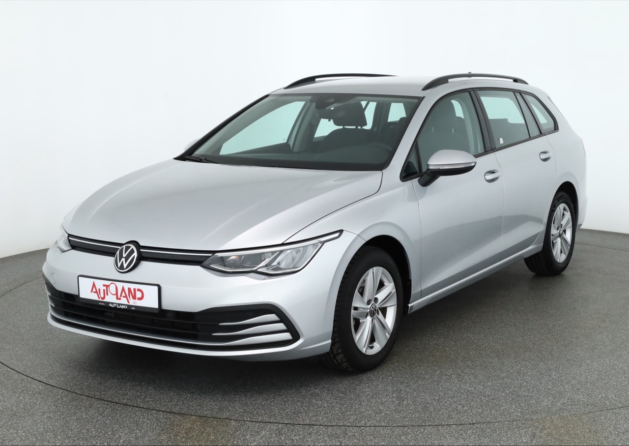 VW Golf VIII Variant 1.5 eTSI DSG