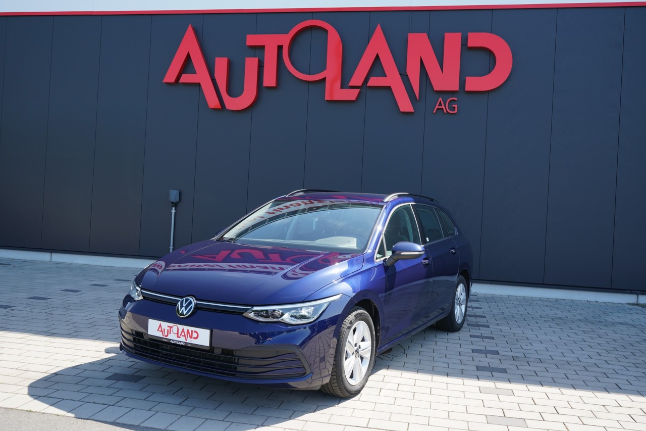 VW Golf VIII Variant 1.5 eTSI DSG Life
