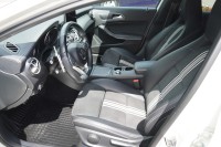 Mercedes-Benz A 200 A200 7G-DCT AMG Line