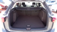 VW Golf VIII Variant 1.0 TSI Life