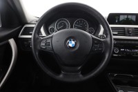 BMW 318 i Touring Advantage
