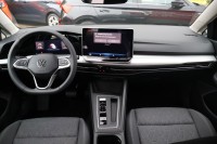 VW Golf VIII Variant 1.5 TSI DSG