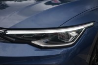 VW Golf VIII Variant 1.5 eTSI R-Line DSG