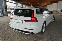 Volvo V60 Kombi 2.0 M-Hybrid Plus Dark
