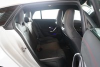 Mercedes-Benz CLA 200 AMG Line 7G-DCT