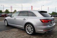 Audi A4 Avant 40 2.0 TFSI S line