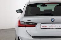 BMW 330 330e xDrive Touring Luxury