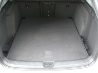 VW Golf VIII 1.5 eTSI R-Line DSG