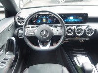 Mercedes-Benz Shooting Brake CLA 200 AMG Line
