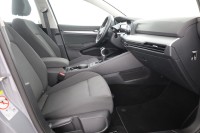 VW Golf VIII Variant 1.0 TSI