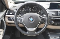 BMW 330 e iPerformance Advantage