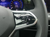 VW Golf VIII Variant 1.5 TSI R-Line