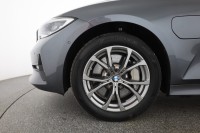 BMW 330 e Touring Sport Line