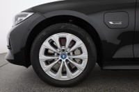 BMW 330 e Touring xDrive