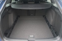 VW Golf VIII Variant 1.5 eTSI R-Line DSG