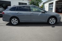 VW Golf VIII Variant 1.0 TSI