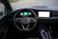 VW Golf VIII Variant R-Line eTSI