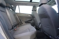 VW Golf VIII Variant eTSI DSG