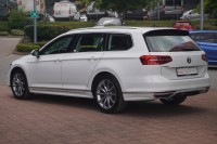VW Passat Variant 1.5 TSI Highline R-Line
