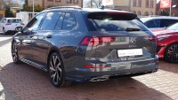 VW Golf VIII Variant 1.5 TSI R-Line